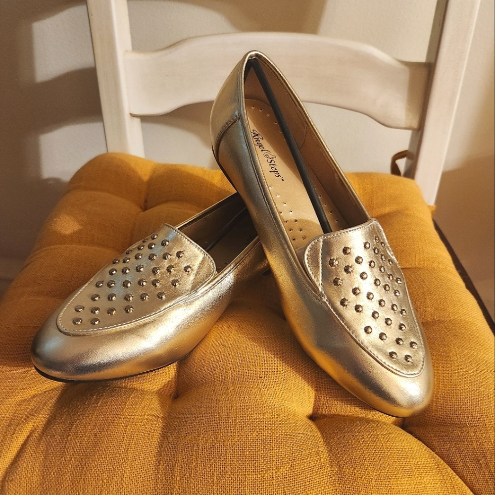 Gold Angel Steps Emily Dress Flats in Size 8 X Wide